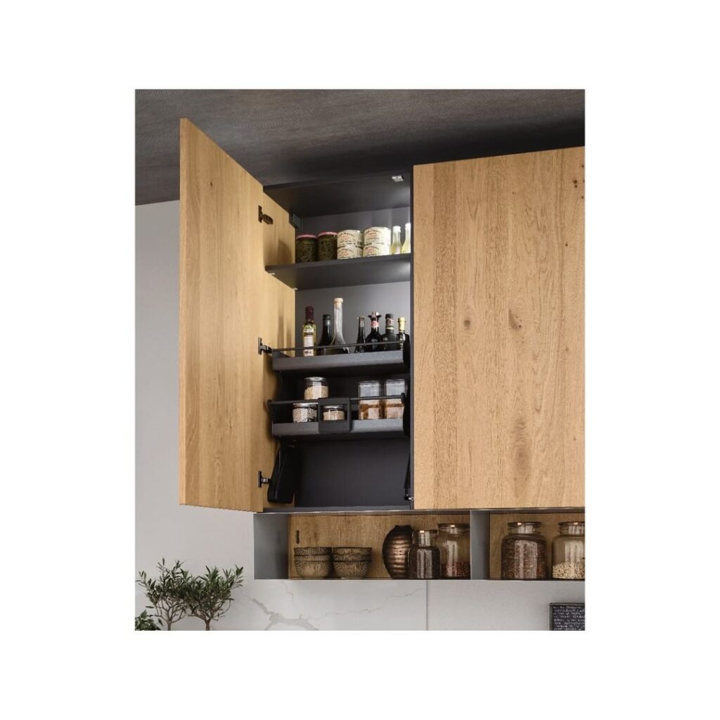 Accessori per la tua cucina Arrex. Guarda questi ripiani, si possono facilmente  abbassare per prendere ciò che ti serve senza fatica, anche se si trova molto in alto...

#ArrexLeCucine #ArrexKitchens #cucine #kitchens  #home  #interior #kitchenlove #kitchenideas #madeinitaly #kitchenstyle #arredamento #madeinitaly #vitaincasa  #vitaincucina #InItaliaConArrex #design #interiordesign #cucinemoderne #lamiaArrex #myarrex
